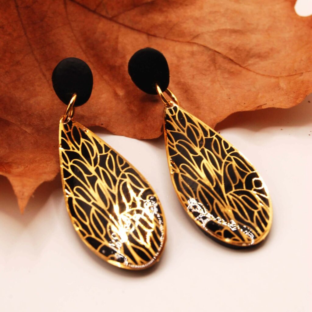 Lágrima de otoño negro